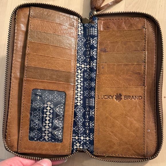 Lucky Brand Tan Leather Zip Wallet - Picture 1 of 7